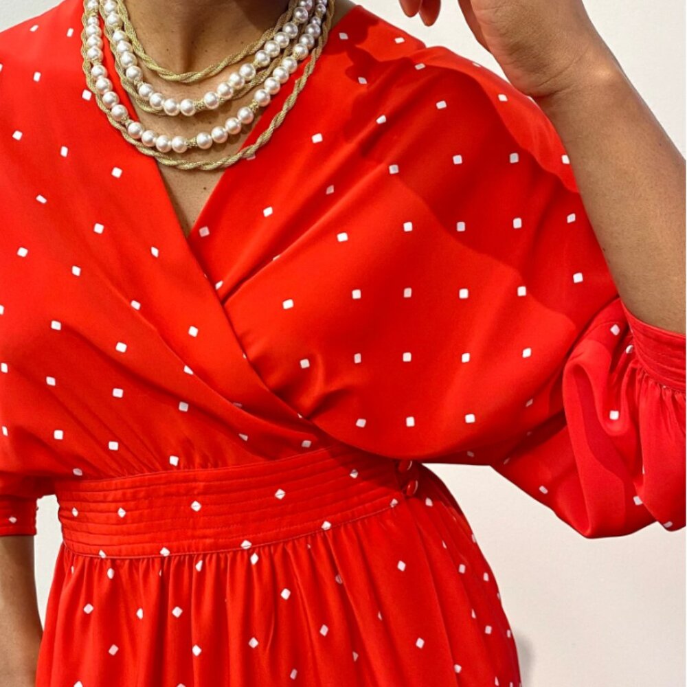 Fantastic Liz Claiborne Red Wrap Style Dress: Red Hot Date Night!